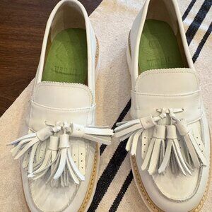 Grenson Womans Vegan White Tassle Clara Loafer Size 7.5